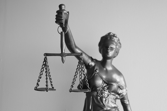 Jaywalking Accident Lawyer: Navigating Insurance Claims Effectively