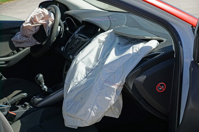 car-crash-640x480-2587786.jpeg