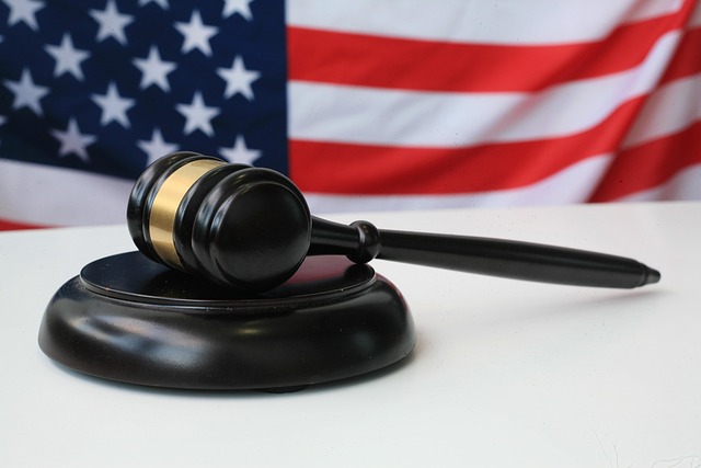 lawyer-640x480-56003906.jpeg