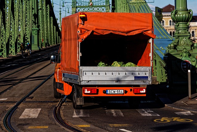 truck-accident-640x480-42368366.jpeg