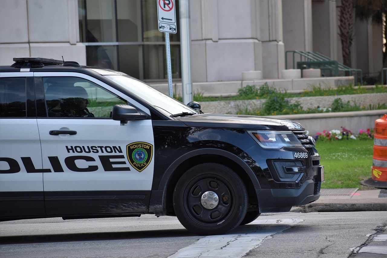 navigating-hit-and-run-laws-prevention-r-640x480-47v9w7