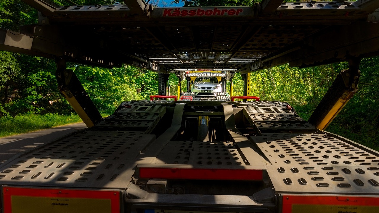 Phoenix Truck Accident Lawyer: Your Guide to Compensation